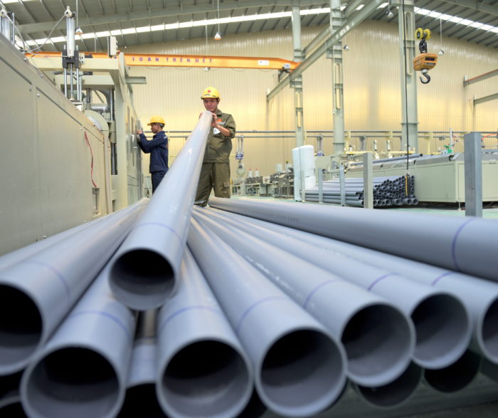 ong-PVC-U-bom-cat-Hoa-Sen