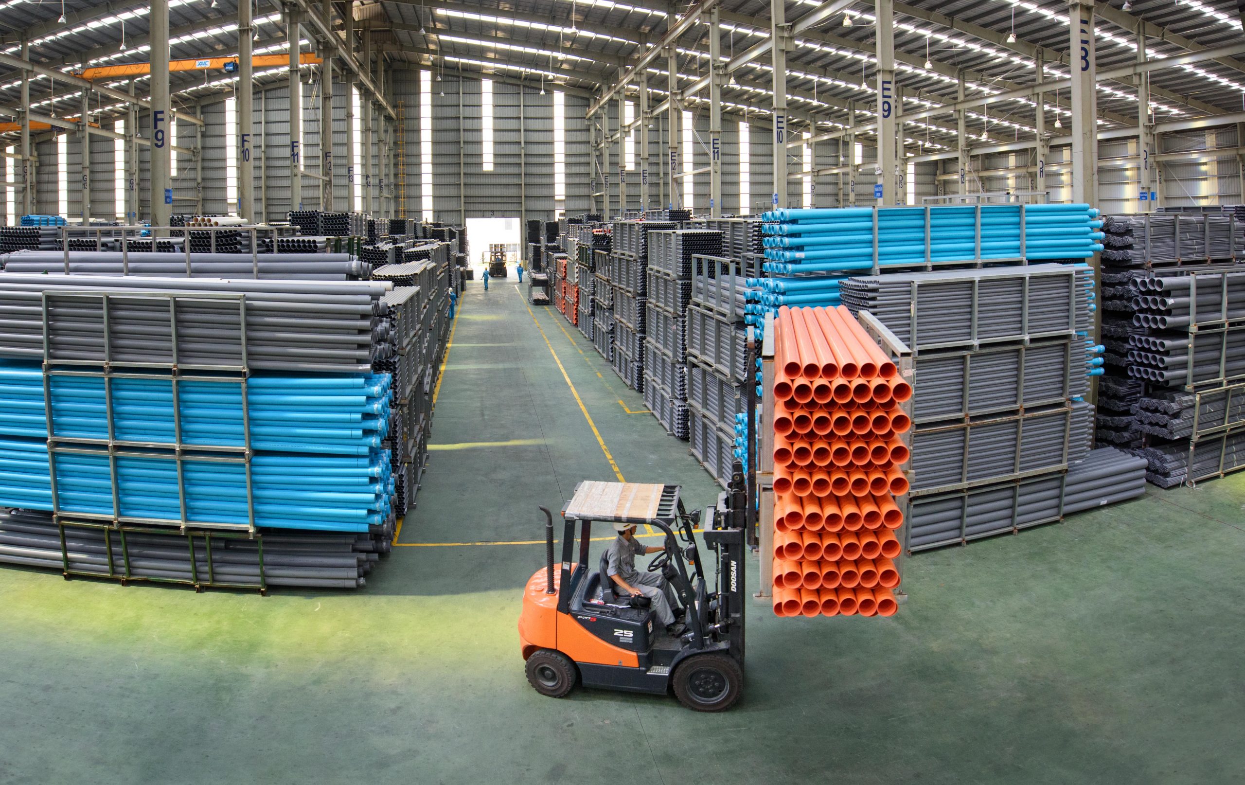 Ống Nhựa Hoa Sen cung cấp đủ các dòng sản phẩm ống nhựa phù hợp cho mọi công trình và nhu cầu sử dụng của khách hàng