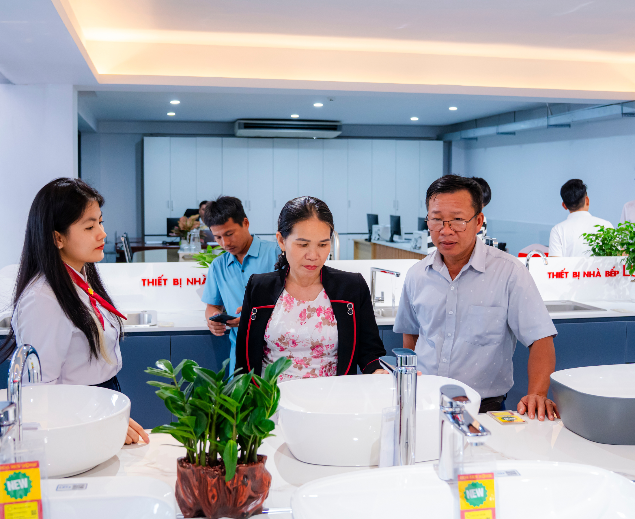 Hệ thống Hoa Sen Home luôn giữ vững cam kết 4Đ trong kinh doanh, áp dụng nghiêm ngặt, xuyên suốt trên toàn hệ thống: Đúng tiêu chuẩn – Đúng chất lượng – Đủ hóa đơn – Được bảo hành.