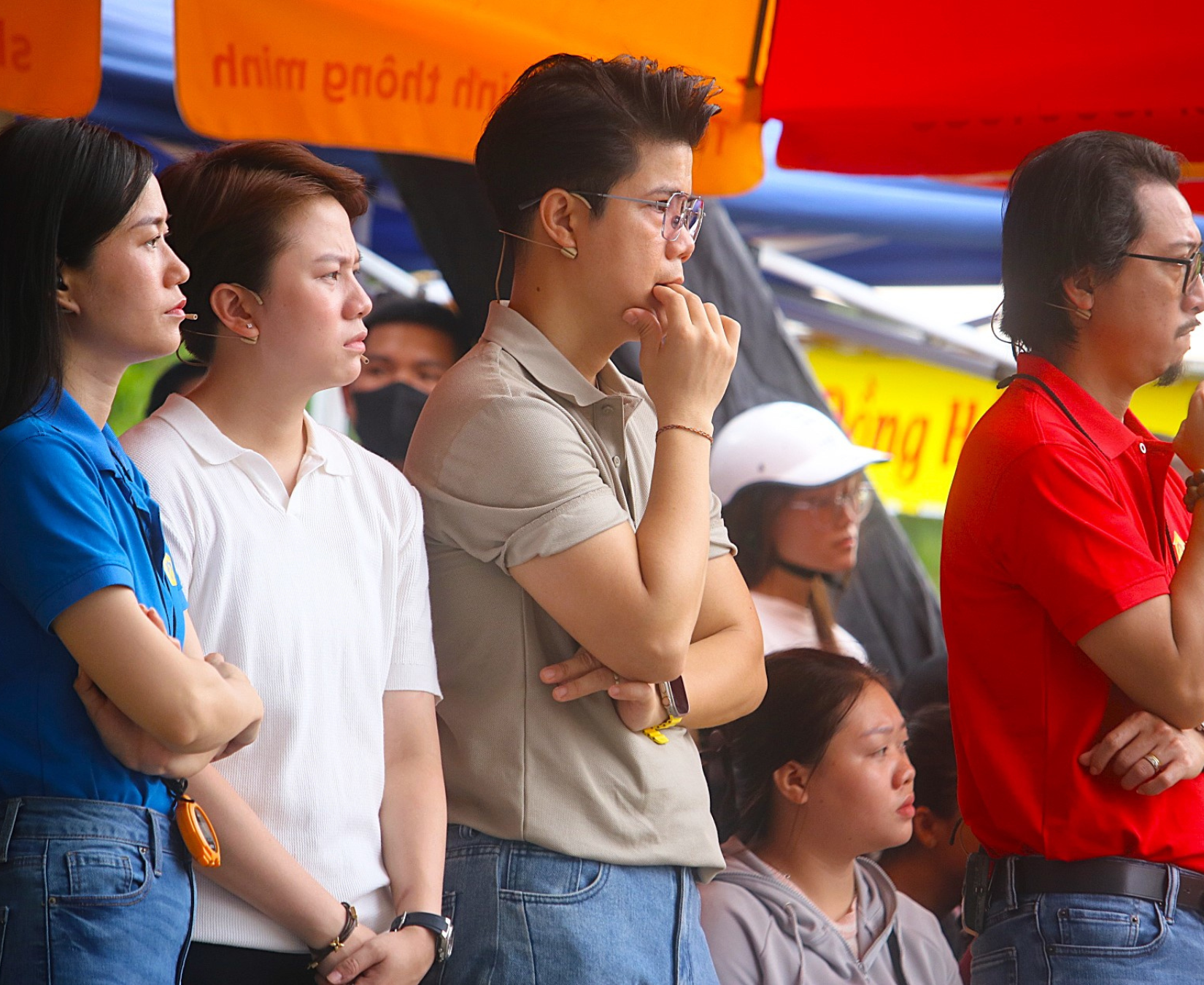 Hứa Minh Đạt và Lâm Vỹ Dạ xúc động khi cùng dẫn chương trình “Mái ấm gia đình Việt” tại Quảng trường Lam Sơn.