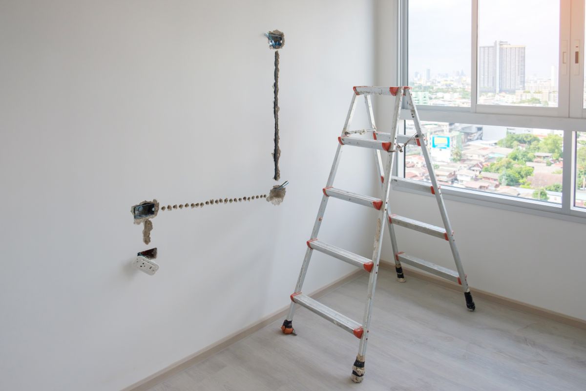 Ống nhựa luồn dây điện được đi âm tường để tăng tính thẩm mỹ cho công trình khi xây dựng