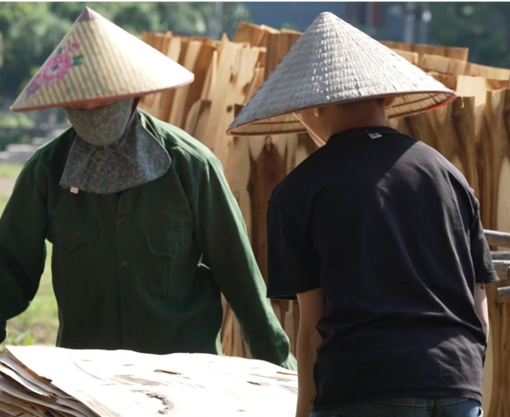 Không cùng huyết thống, nhưng chị Như vẫn yêu thương Văn Anh như con ruột.