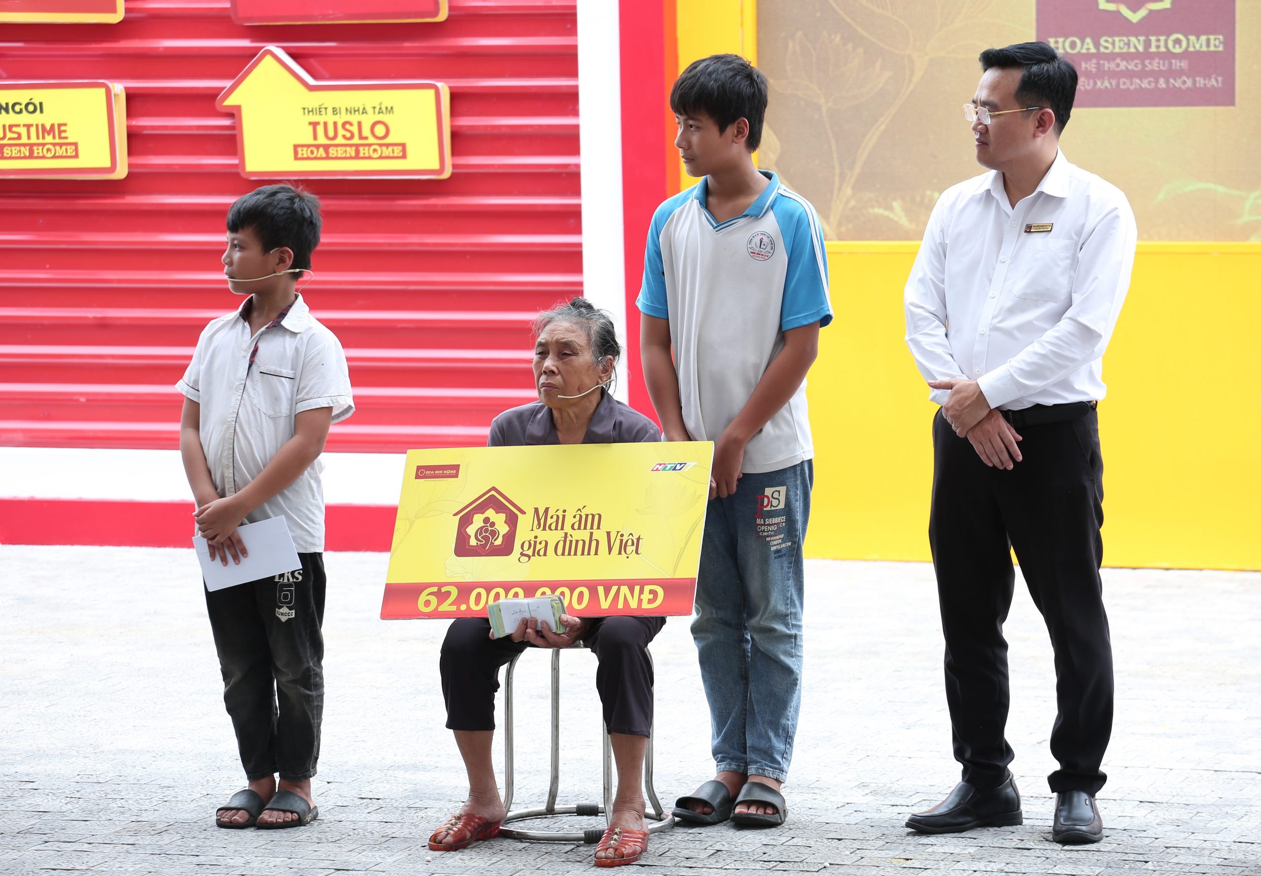 Gia đình em Bùi Huy Nam giành giải nhất.