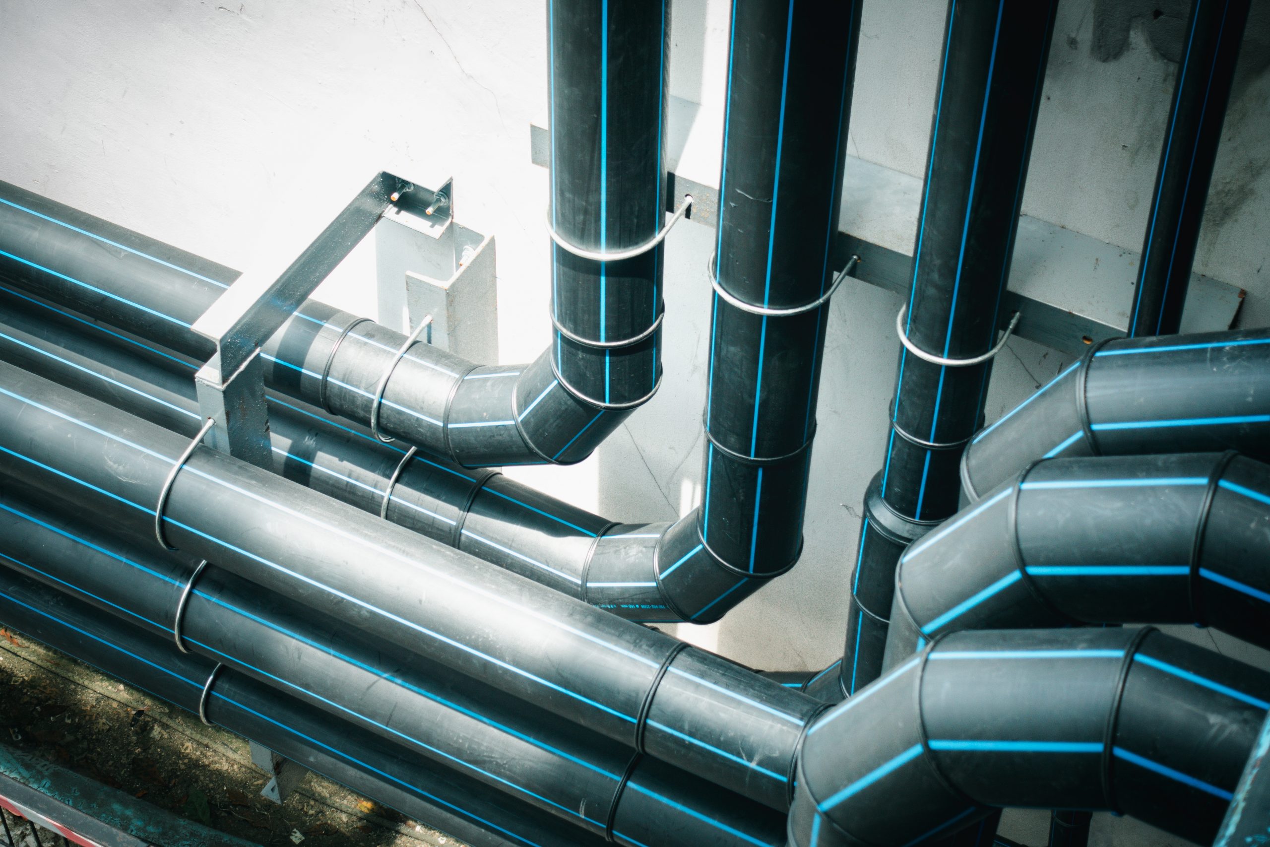 Ống nhựa HDPE với độ bền cao, khả năng chịu áp lực và chống chịu tốt chính là lựa chọn lý tưởng dành cho hệ thống cấp thoát nước cho các công trình lớn