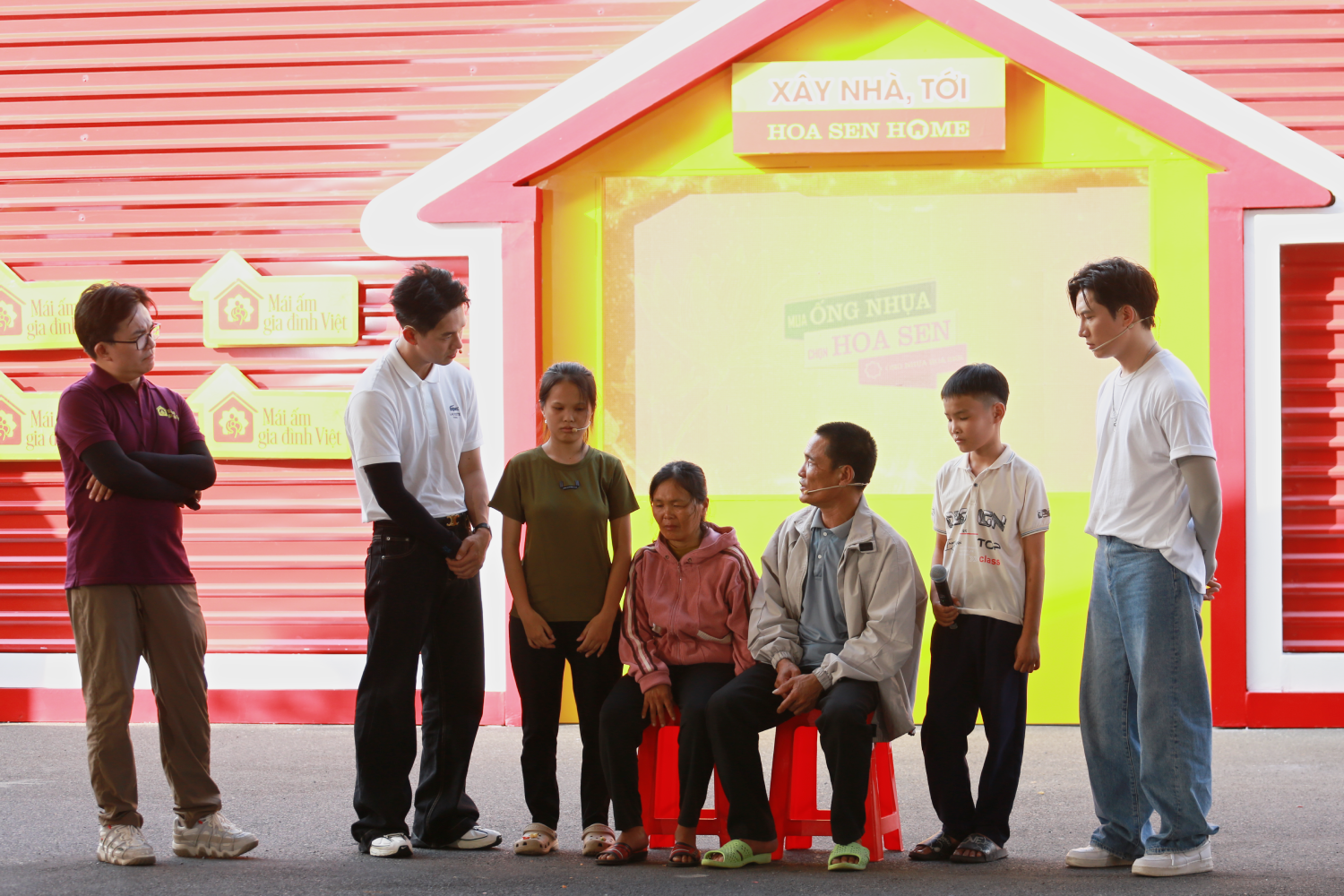 Câu chuyện của gia đình em Thanh Vân khiến Song Luân, Anh Tú và Đại Nghĩa không khỏi nghẹn lòng